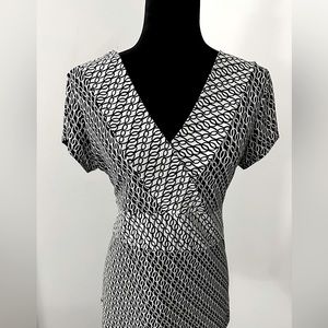Vintage Carole Little Gray & White V-Neck Top. Size M